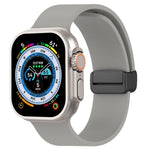 Cinturino per orologio in silicone liscio con fibbia nera magnetica, For Apple Watch Ultra 49mm, For Apple Watch Series 8&7 45mm