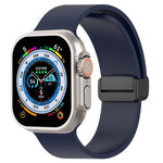 Cinturino per orologio in silicone liscio con fibbia nera magnetica, For Apple Watch Ultra 49mm, For Apple Watch Series 8&7 45mm