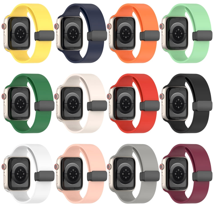 Cinturino per orologio in silicone liscio con fibbia nera magnetica, For Apple Watch Ultra 49mm, For Apple Watch Series 8&7 45mm