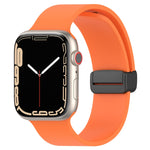 Cinturino per orologio in silicone liscio con fibbia nera magnetica, For Apple Watch Series 8&7 41mm