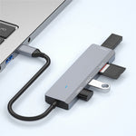 Hub USB-C con 3 porte USB 3.0 e 2 slot per schede SD/TF