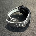 Cinturino per orologio curvo bicolore in acciaio inossidabile con chiusura a sgancio laterale, 22mm