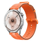 Cinturino per orologio in silicone con motivo a linee, 22mm