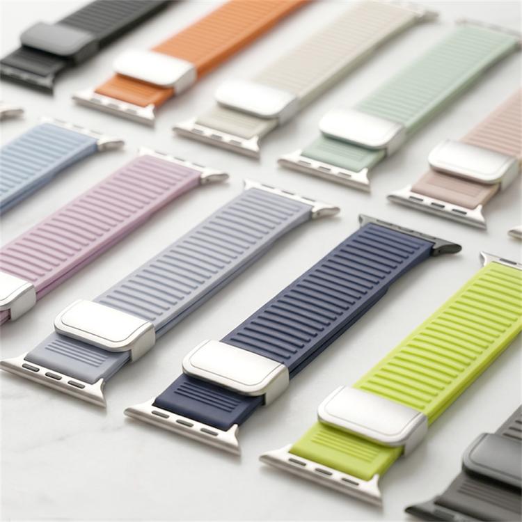 Cinturino per orologio in silicone con fibbia magnetica e motivo a montagne., For Apple Watch 46mm / 49mm / 45mm / 44mm
