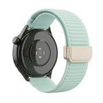 Cinturino per orologio in silicone con fibbia magnetica e motivo a montagne., 22mm