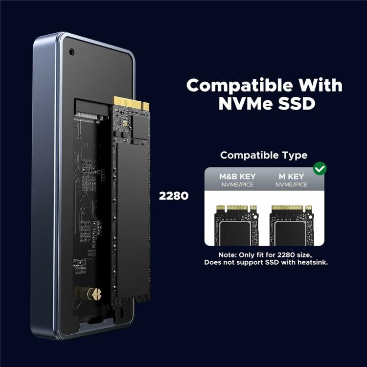 Box esterno UGREEN D703 per SSD M.2 NVMe da 40 Gbps con doppio chip e ventola di raffreddamento.