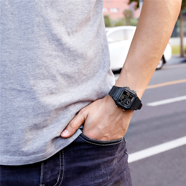 SANDA418 Orologio da polso quadrato Nuoto Allarme impermeabile Luce notturna Orologio da studente maschio Orologio sportivo di moda semplice