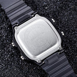 SANDA418 Orologio da polso quadrato Nuoto Allarme impermeabile Luce notturna Orologio da studente maschio Orologio sportivo di moda semplice