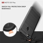 Per Motorola Moto E6 Riproduci custodia in TPU in fibra di carbonio con trama spazzolata