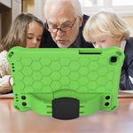 Per Galaxy Tab A8.0 T290 / T295（2019） Design a nido d'ape EVA + PC Guscio protettivo piatto anticaduta a quattro angoli con cinturini, For Galaxy Tab A8.0 (2019) T290/T295