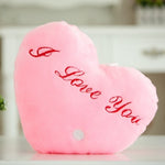 Cuscino giocattolo in peluche leggero a forma di lettera inglese a forma di cuore
