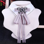 Papillon da donna a righe stile college con fiocco lungo con fiocco