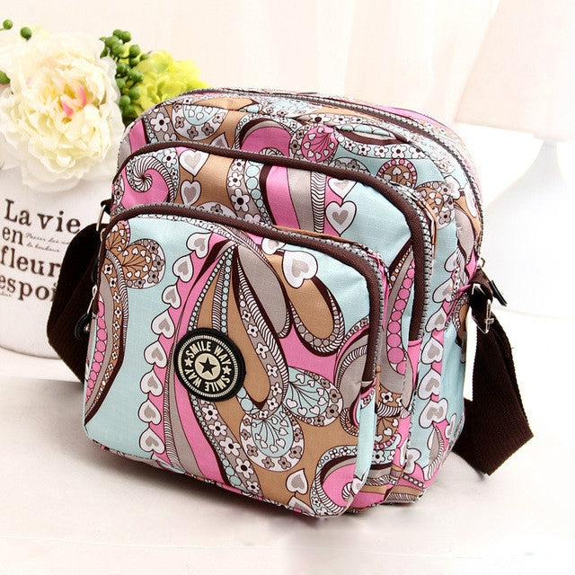 Borsa a tracolla da donna Borsa a tracolla multistrato in nylon impermeabile