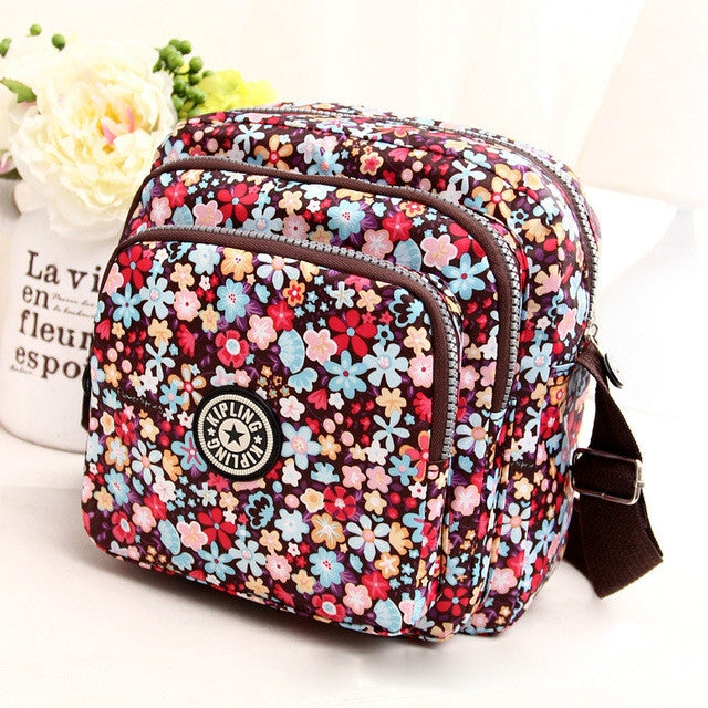 Borsa a tracolla da donna Borsa a tracolla multistrato in nylon impermeabile