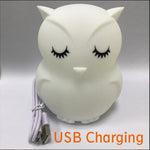 Simpatico gufo cartone animato colorato lampada a LED creativo silicone luce notturna lampada giocattolo per bambini decorazione della camera da letto luce di ricarica USB