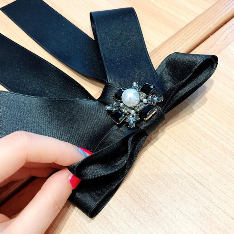 Accessori di abbigliamento con spilla con fiocco e fiocco quadrato con strass quadrati da donna