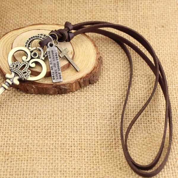 Pendenti con chiave a corona grande retrò alla moda