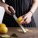 Grattugia per formaggio multifunzione in acciaio inossidabile da 3 pezzi, Cheese Grater