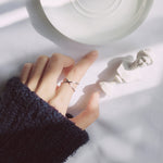 Gioielli ad anello aperto con croce semplice in argento sterling