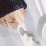 Gioielli ad anello aperto con croce semplice in argento sterling