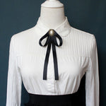 Accessori per camicie da donna con colletto professionale e papillon nero