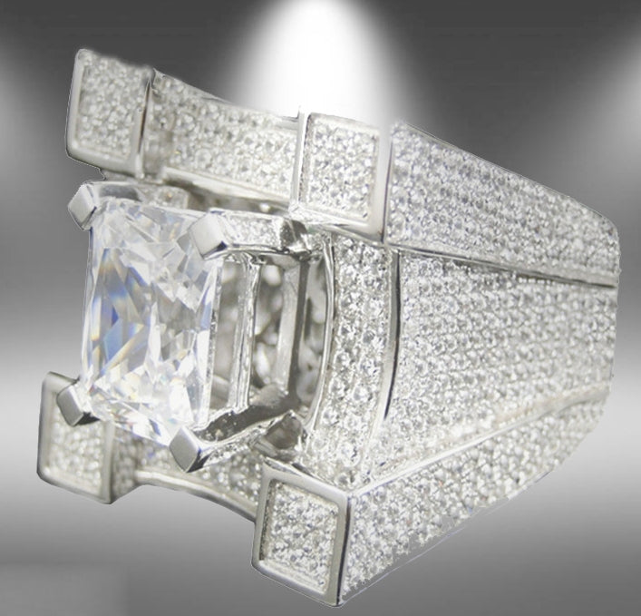 Anello da uomo lussuoso con zirconi microincrostati