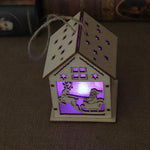 Casa in legno luminosa di Natale Decorazioni per l'albero di Natale Ornamenti pendenti Decorazione per finestre regalo fai da te, Small Pulling Santa Claus, Small Crutches Santa, Small House, Small Elk, Large Snowman, Large Santa, Large Elk