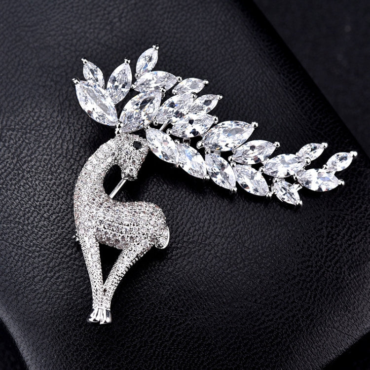 Spilla di cervo carino con zirconi di cristallo moda donna, Cute Deer