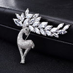 Spilla di cervo carino con zirconi di cristallo moda donna, Cute Deer