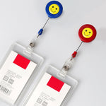 2 porta ID con fibbia facile da tirare, porta volto sorridente, targhetta identificativa, porta badge retrattile