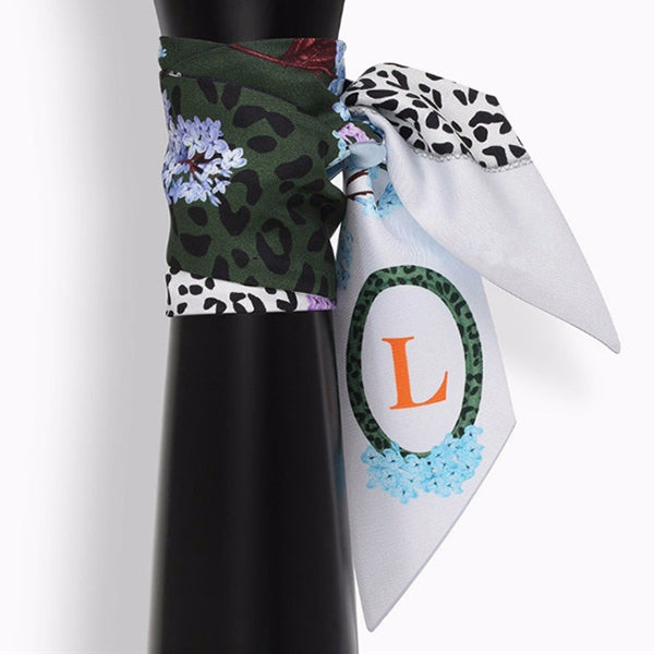 Sciarpa piccola da donna con lettera Tarocchi, larghezza: 6,2 cm, A, B, C, D, E, F, G, H, I, J, K, L, M, N, O, P, Q, R, S, T, U, V, W, X, Y, Z