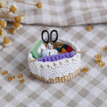 Mini strumento per lavorare a maglia in lana per casa delle bambole 1:12, Wool Knitting