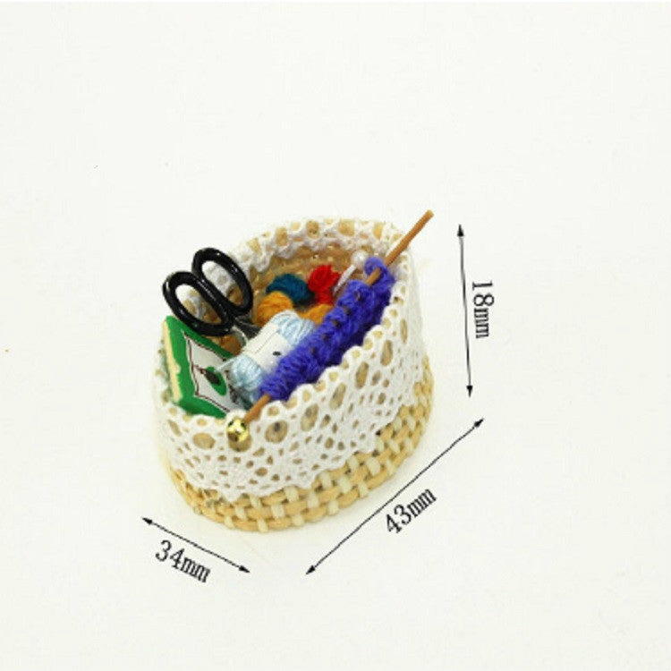 Mini strumento per lavorare a maglia in lana per casa delle bambole 1:12, Wool Knitting
