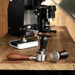 Pressa per polvere a pressione costante in allumina con martello per polvere di caffè in acciaio inossidabile, 58mm Black