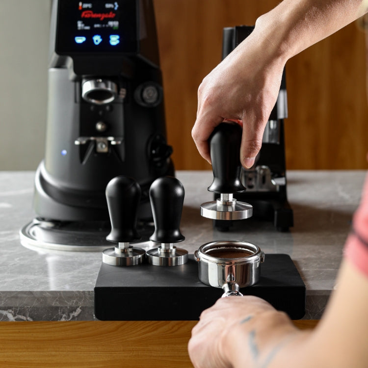 Pressa per polvere a pressione costante in allumina con martello per polvere di caffè in acciaio inossidabile, 58mm Black