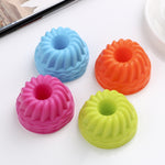 Stampo per gelatina da forno a forma di filo da 12 pezzi Stampo per ciambella per muffin e cupcake in silicone per budino, Thread Shape