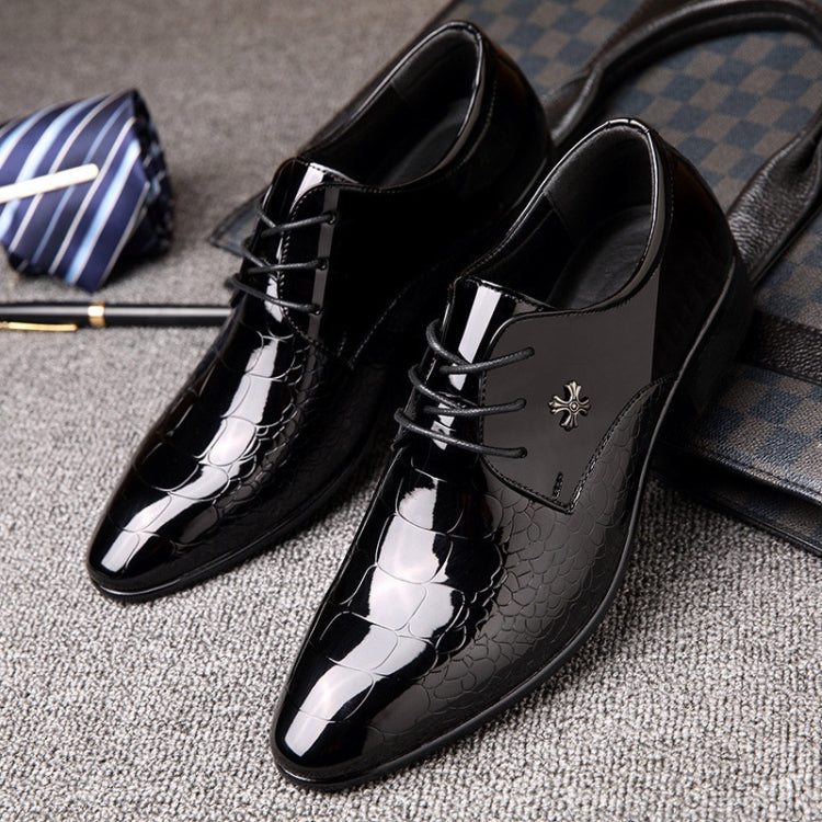 Scarpe da uomo in pelle di coccodrillo lucida a punta, 38, 39, 40, 41, 42, 43, 44, 45