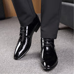 Scarpe da uomo in pelle di coccodrillo lucida a punta, 38, 39, 40, 41, 42, 43, 44, 45