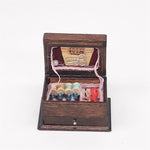 Scatola da cucito in legno massello 1:12 miniatura