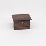 Scatola da cucito in legno massello 1:12 miniatura