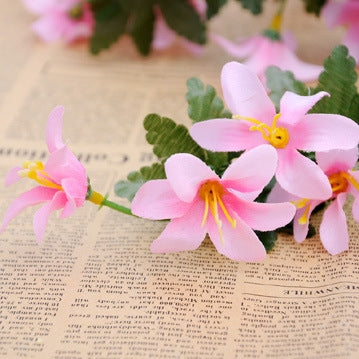 Fiore artificiale appeso a parete fiore di giglio cesto di fiori decorazioni per feste