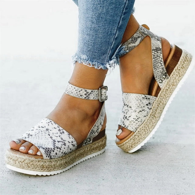 Sandali da donna con plateau e fibbia a un bottone, 35, 36, 37, 38, 39, 40, 41, 42, 43, 44
