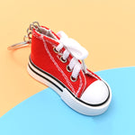 Ciondolo portachiavi sneaker con mini scarpe di tela da 2 pezzi