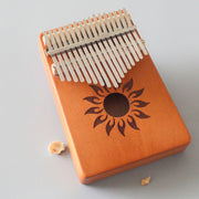 Pianoforte portatile Kalimba a 17 toni, Mahogany-Classic Deer, Bamboo-Classic Deer, Mahogany-Sun God, Mahogany-Six-Pointed Star, Mahogany-Blue (Classic Deer), Spruce-Classic Deer, White-Classic Deer, Acacia-Classic Deer, Sapele-Classic Deer            ...