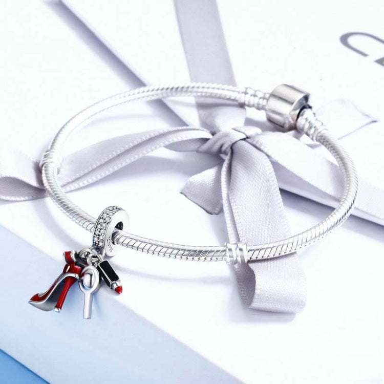 Ciondolo specchio per trucco con tacco alto in argento sterling 925 con rossetto rosso