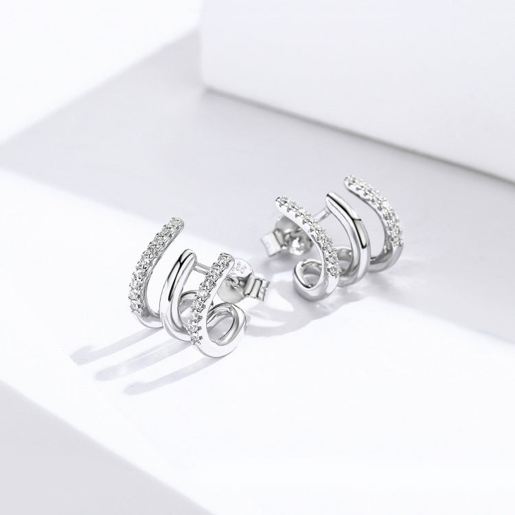 Orecchini in argento sterling Orecchini in argento intrecciato a tre strati Orecchini con zirconi, SCE585