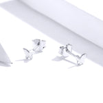Orecchini a farfalla in argento sterling Orecchini da ragazza placcati in platino freschi, semplici e compatti, SCE775