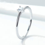Anello in argento sterling S925 Anello trasparente a cuore placcato in platino, 6 US Size, 7 US Size, 8 US Size