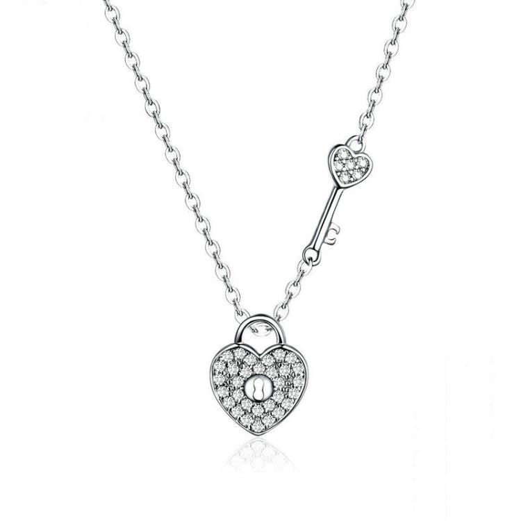 Collana con serratura a cuore placcata in platino in argento sterling S925 per ragazze, gioielli con chiave in zircone intarsiato bianco, SCN315