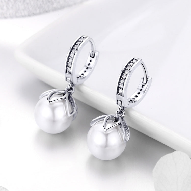 Orecchini rotondi con perline di conchiglia Orecchini semplici da donna in argento, SCE482